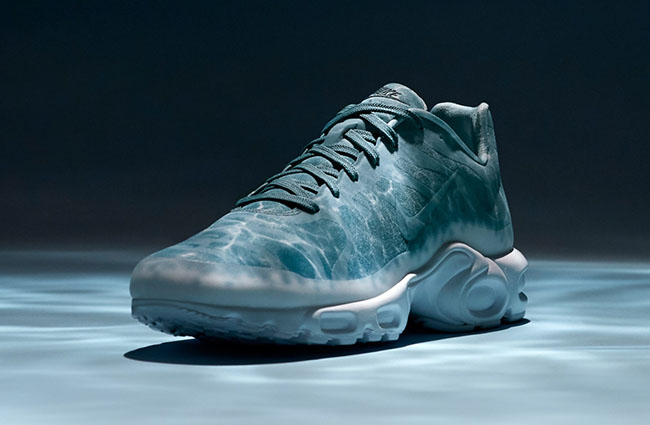 Nike Air Max Plus Le Requin “Mineral Teal” — Mineral Teal / Mineral Teal / White · 2016 edition